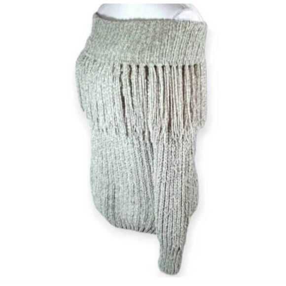HYFVE SAGE GREEN OFF-THE-SHOULDER FRINGE SWEATER SZ.S EUC. - Picture 5 of 9